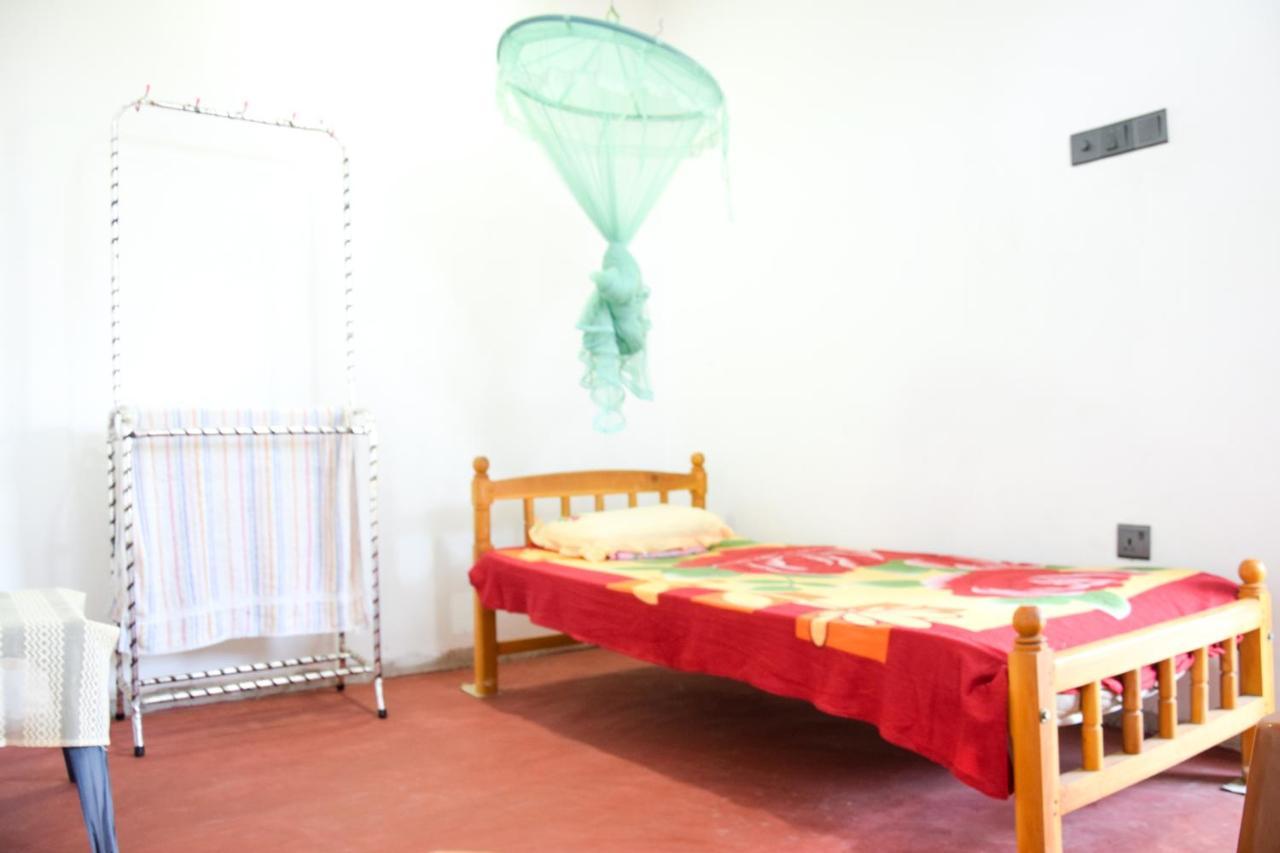 Tharaka Homestay Weligama Kültér fotó