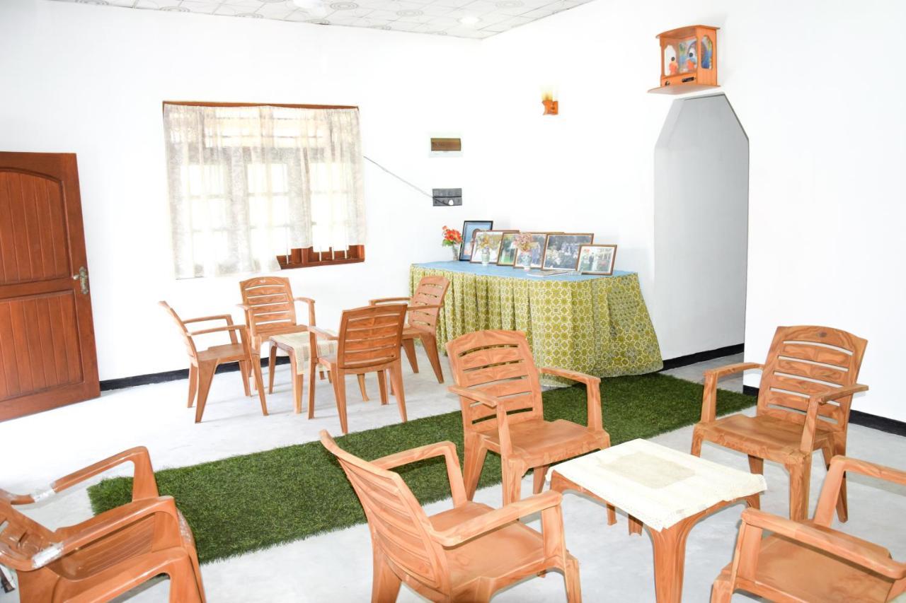 Tharaka Homestay Weligama Kültér fotó