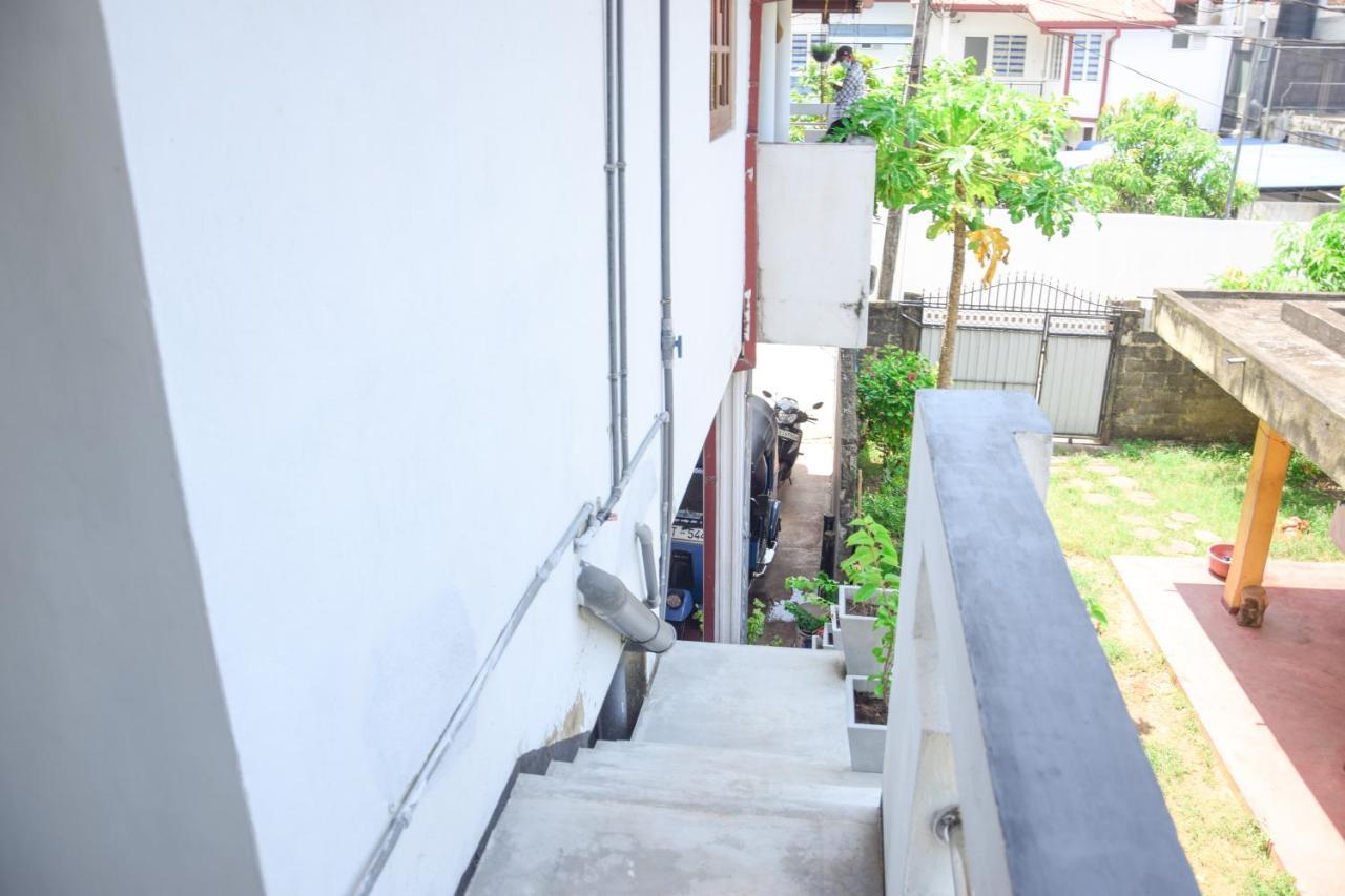 Tharaka Homestay Weligama Kültér fotó